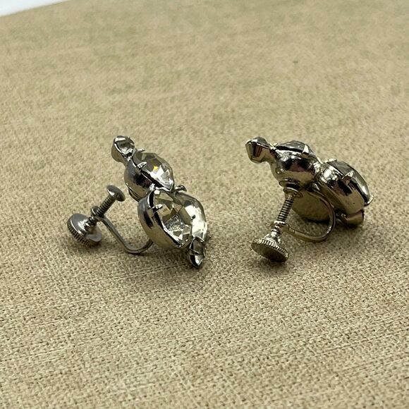 Vintage clear glass prong set screw back Earrings - Picture 3 of 4